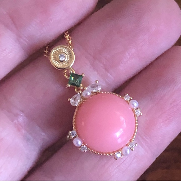 Elegant pink cabochon mini pearl crystal accent pendant on chain necklace - Picture 5 of 16